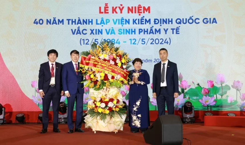 Đảm bảo người dân có được những liều vắc xin an toàn, hiệu quả